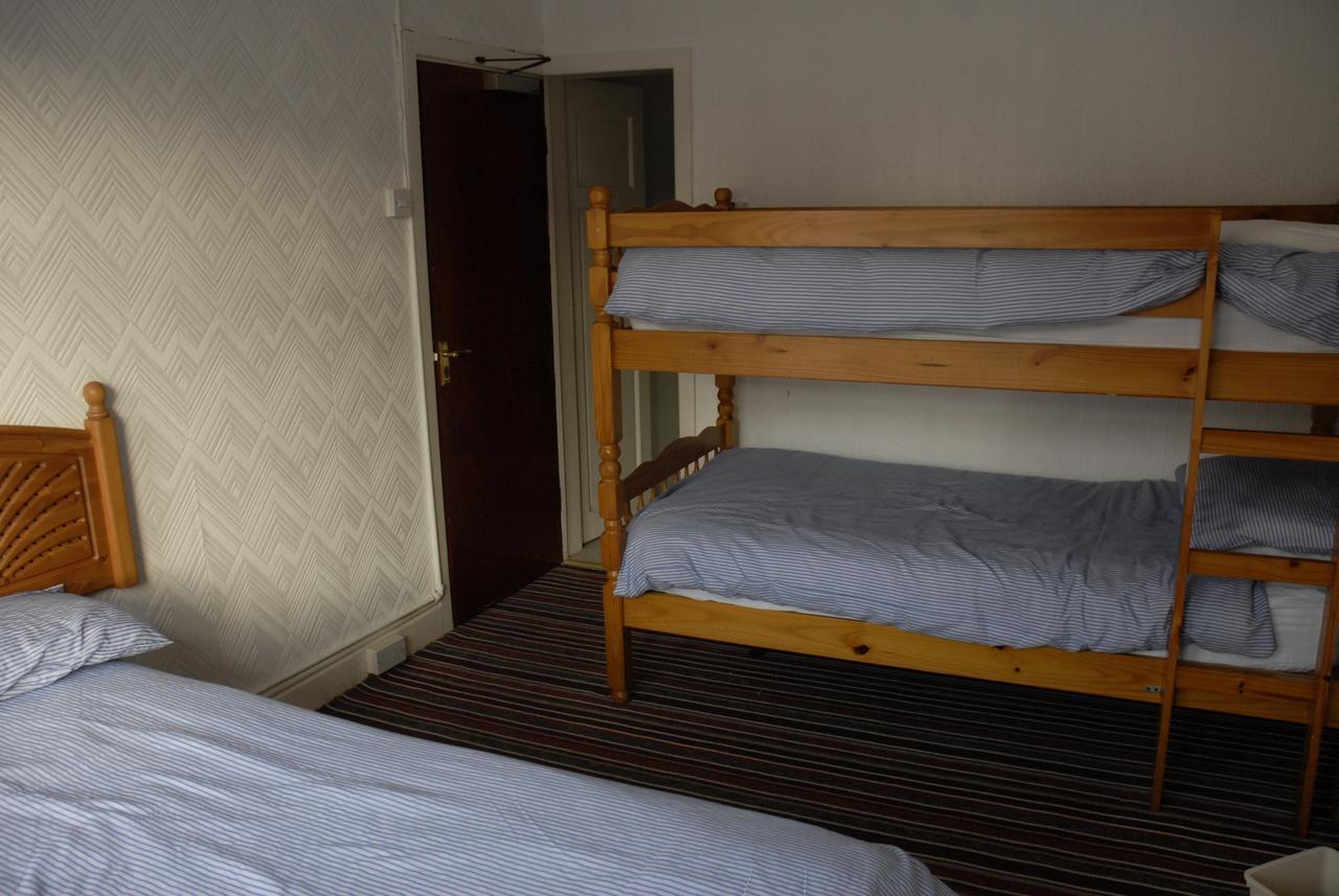 Hazelwood Group Hotel Blackpool Bagian luar foto