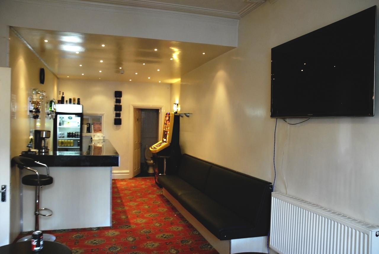 Hazelwood Group Hotel Blackpool Bagian luar foto