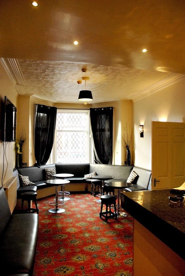 Hazelwood Group Hotel Blackpool Bagian luar foto